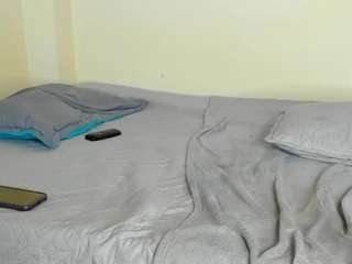 sophie-and-jeycobb Live Webcam on CamSoda