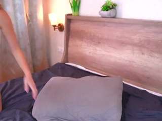  theafollin chat room