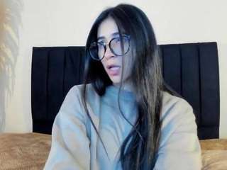 chloe-turner webcam
