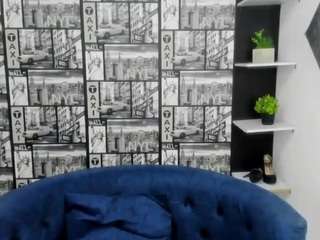  chloe-turner chat room