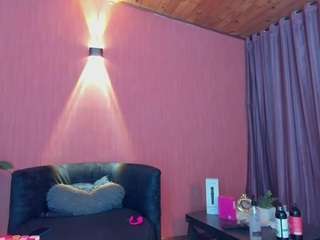 chloe-turner live cam profile