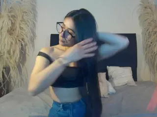 chloe-turner's Live Sex Cam Show