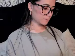 chloe-turner's Live Sex Cam Show