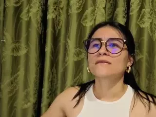 chloe-turner's Live Sex Cam Show