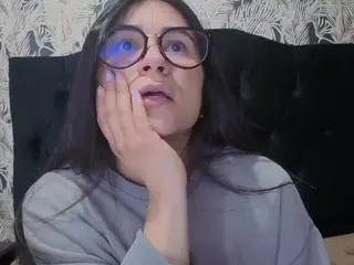 chloe-turner's Live Sex Cam Show