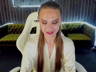 KiraGrayy's Live Sex Cam Show
