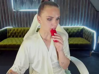KiraGrayy's Live Sex Cam Show