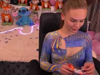 KiraGrayy's Live Sex Cam Show