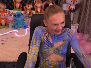 KiraGrayy's Live Sex Cam Show