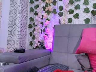  sara-london chat room