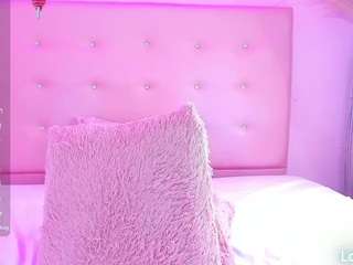 ashley-brightt Live Webcam on CamSoda
