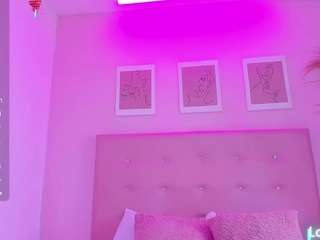 ashley-brightt Live Webcam on CamSoda