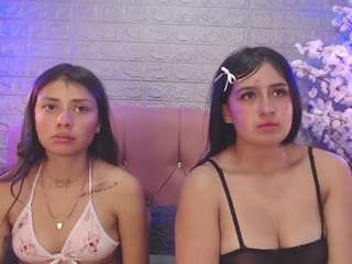 lesbian-hard-69-2 webcam