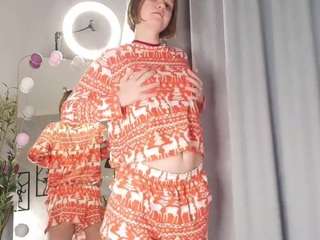 lilianslow Live Webcam on CamSoda