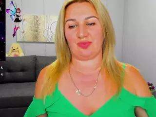 LiliCross's Live Sex Cam Show