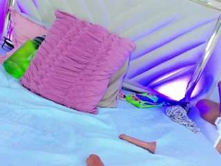 Discover slut-milf from CamSoda