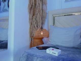 slut-milf webcam model