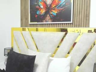 slut-milf webcam model