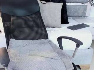 slut-milf live webcam show