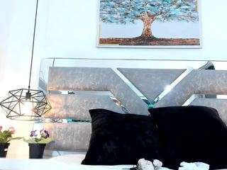 slut-milf live webcam show