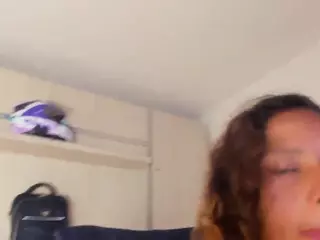 Zoedanielss's Live Sex Cam Show