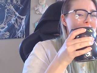 cherribomb1999 webcam