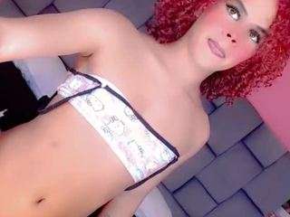 dafnne-gill Live Webcam on CamSoda
