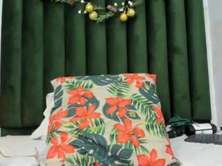 lady-30 Live Webcam on CamSoda