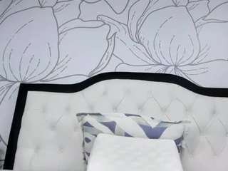 lady-30 Live Webcam on CamSoda