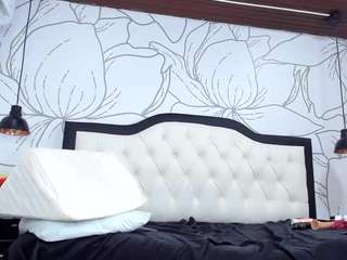 lady-30 Live Webcam on CamSoda