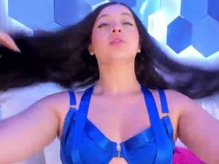 miiakay Live Webcam on CamSoda