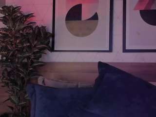 miiakay Live Webcam on CamSoda