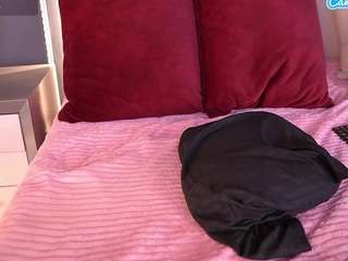 Miia Kay live cam