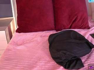 miiakay live webcam show