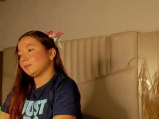 queenn-angelique Toy live webcam