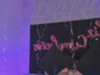 Scarlett-Vegga's Live Sex Cam Show