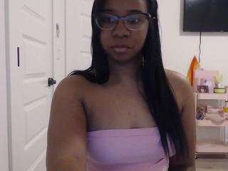 Ava Doll webcam 