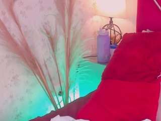 veronica-olson Live Webcam on CamSoda