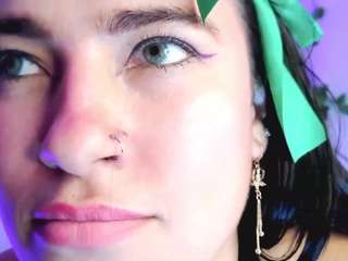 veronica-olson Live Webcam on CamSoda