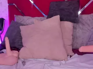 veronica-olson's Live Sex Cam Show