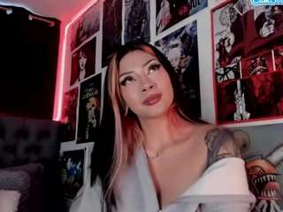 Charlotte-mansson live cam preview