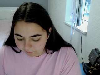 kitsunee8 live webcam show