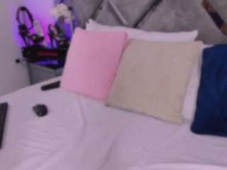 Laura Smith live cam preview