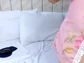 Laura Smith's Live Sex Cam Show