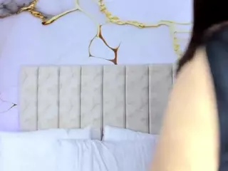 Laura Smith's Live Sex Cam Show