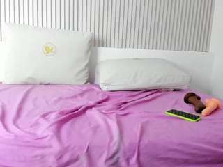 leylaa-brown from camsoda