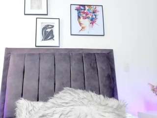 sophia-clark8's CamSoda show and profile