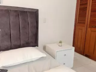 Sophia-Clark8's Live Sex Cam Show