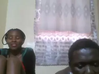 VicAndbeb's Live Sex Cam Show