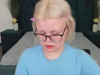 elielee Webcam Model Profile